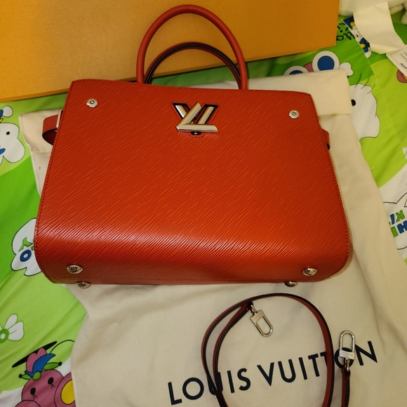Louis vuitton TWIST TOTE - Picture 2 of 11